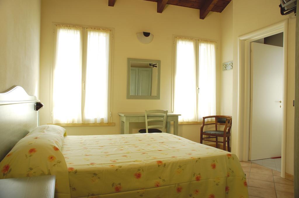 Viadana Albergo Del Po מראה חיצוני תמונה