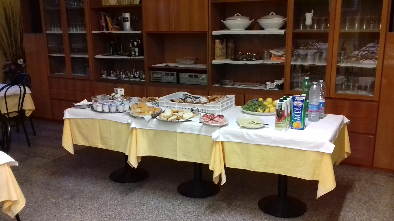 Viadana Albergo Del Po מראה חיצוני תמונה